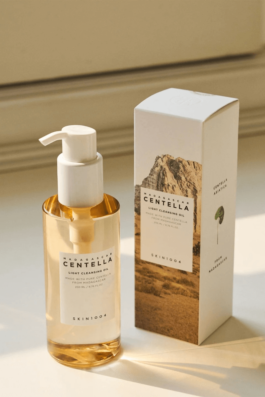 Madagascar Centella Light Cleansing Oil | SKIN 1004 | Heyskinday